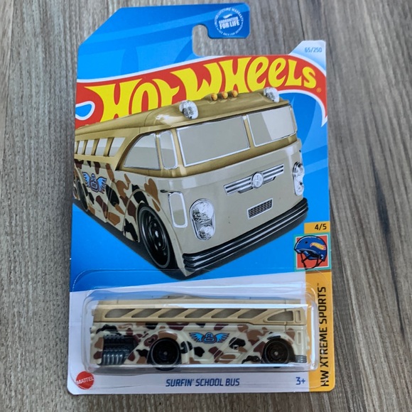 Hot Wheels Surfin' School Bus: Lo Scuolabus Da Surf In Scala 1:64, Rosso/giallo, Edizione Xtreme Sports